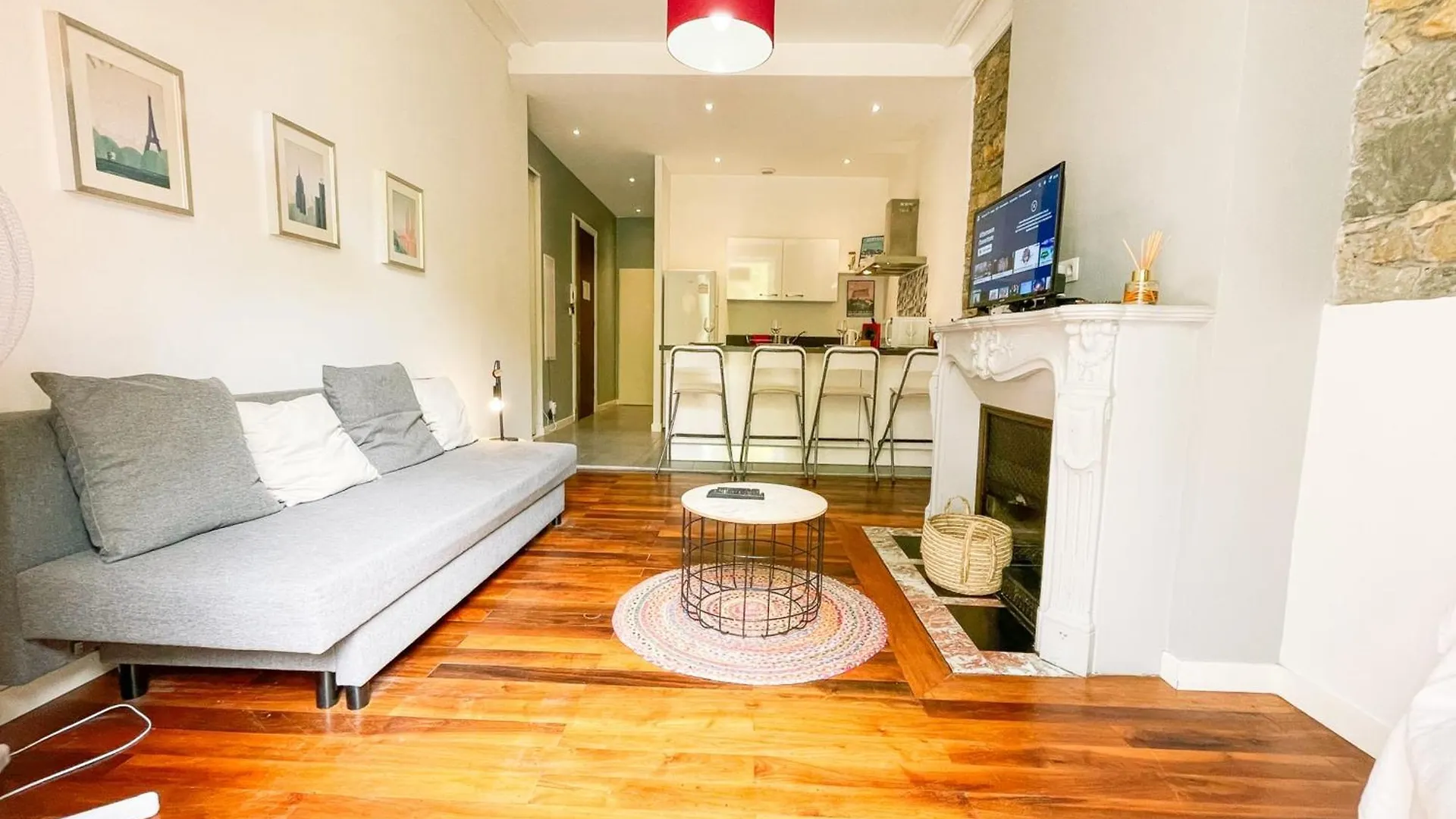 #G3 The Authentic T2 Downtown Balcony Tramway Apartment Grenoble