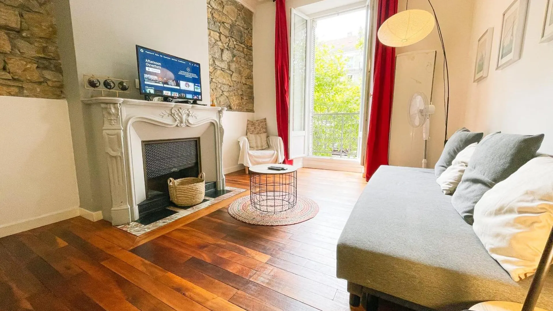 #G3 The Authentic T2 Downtown Balcony Tramway Apartment Grenoble 0*,